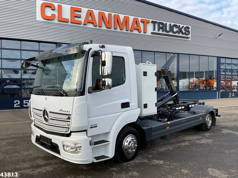 Mercedes-Benz Atego 818 Euro 6 10 Ton haakarmsysteem - Autocarro scarrabile: foto 1 Mercedes-Benz Atego 818 Euro 6 10 Ton haakarmsysteem - Autocarro scarrabile: foto 1
