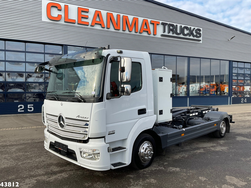 Mercedes-Benz Atego 818 Euro 6 10 Ton haakarmsysteem - Autocarro scarrabile: foto 2 Mercedes-Benz Atego 818 Euro 6 10 Ton haakarmsysteem - Autocarro scarrabile: foto 2