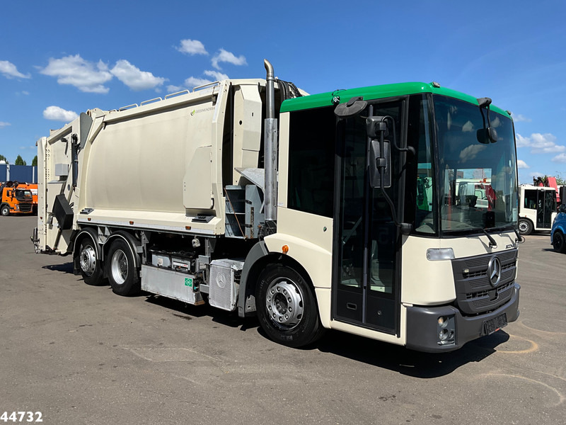 Mercedes-Benz Econic 2630 Euro 6 CNG Norba MF 300 18m³ 2 compartimenten just 137.620 km! - Camion immondizia: foto 4 Mercedes-Benz Econic 2630 Euro 6 CNG Norba MF 300 18m³ 2 compartimenten just 137.620 km! - Camion immondizia: foto 4