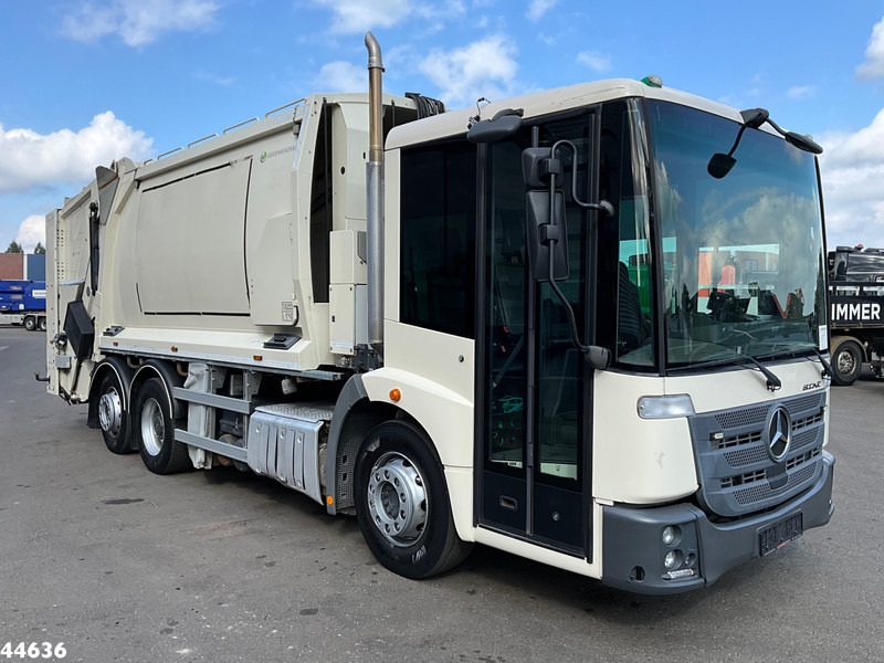 Mercedes-Benz Econic 2630 Euro 6 Norba MF 300 18m³ 2 compartimenten - Camion immondizia: foto 4 Mercedes-Benz Econic 2630 Euro 6 Norba MF 300 18m³ 2 compartimenten - Camion immondizia: foto 4