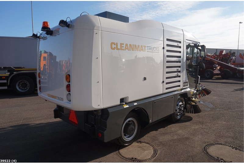 Ravo 540 CD with 3-rd brush - Spazzatrice stradale: foto 3 Ravo 540 CD with 3-rd brush - Spazzatrice stradale: foto 3