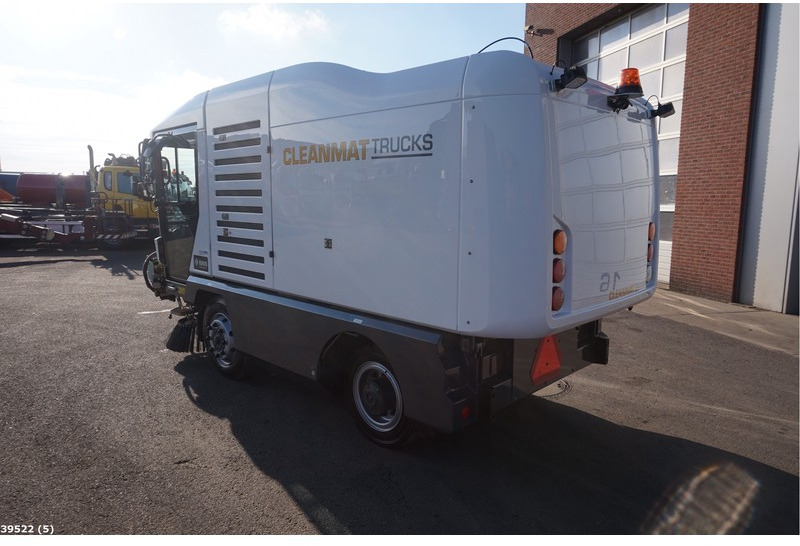 Ravo 540 CD with 3-rd brush - Spazzatrice stradale: foto 2 Ravo 540 CD with 3-rd brush - Spazzatrice stradale: foto 2