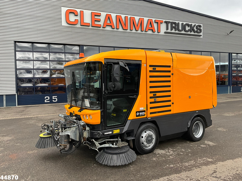 Ravo 540 with 3-rd brush - Spazzatrice stradale: foto 3 Ravo 540 with 3-rd brush - Spazzatrice stradale: foto 3