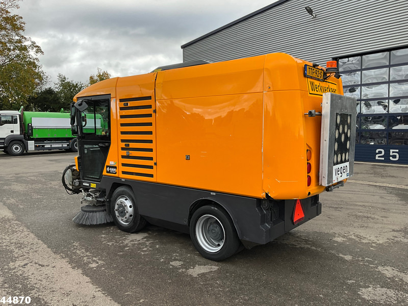 Ravo 540 with 3-rd brush - Spazzatrice stradale: foto 4 Ravo 540 with 3-rd brush - Spazzatrice stradale: foto 4