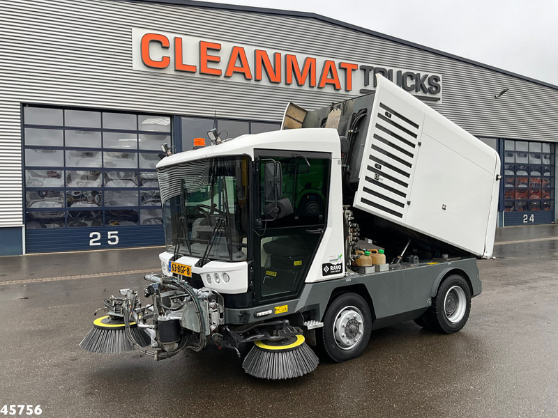 Ravo 580 with 3-rd brush - Spazzatrice stradale: foto 1 Ravo 580 with 3-rd brush - Spazzatrice stradale: foto 1