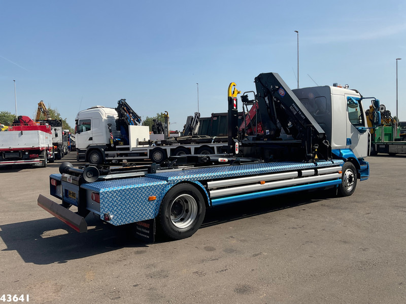 Renault D 240 Euro 6 HMF 10 Tonmeter laadkraan Just 66.850 km! - Autocarro scarrabile, Camion con gru: foto 4 Renault D 240 Euro 6 HMF 10 Tonmeter laadkraan Just 66.850 km! - Autocarro scarrabile, Camion con gru: foto 4