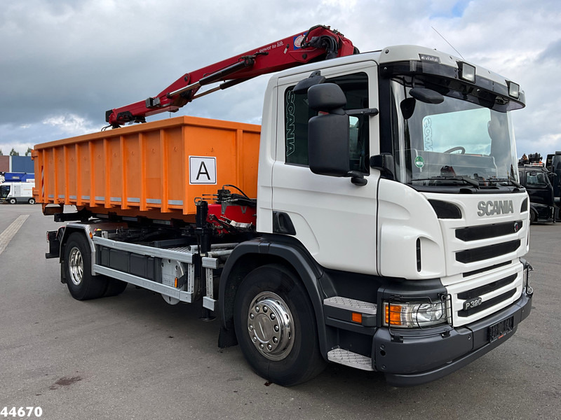 Scania P 320 HMF 12 Tonmeter Z-kraan + Kipper 11m³ - Autocarro ribaltabile, Camion con gru: foto 4 Scania P 320 HMF 12 Tonmeter Z-kraan + Kipper 11m³ - Autocarro ribaltabile, Camion con gru: foto 4