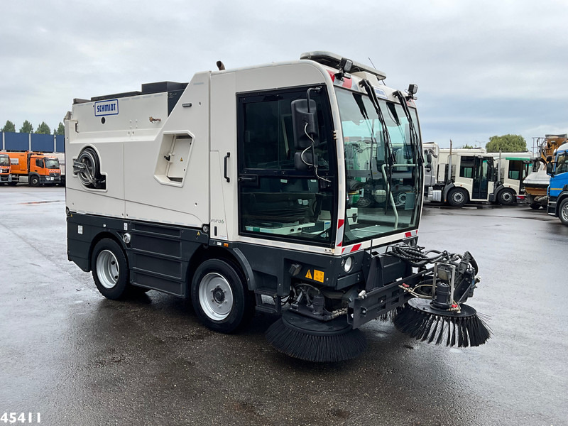 Schmidt Cleango 500 Compact Euro 6 with 3-rd brush - Spazzatrice stradale: foto 3 Schmidt Cleango 500 Compact Euro 6 with 3-rd brush - Spazzatrice stradale: foto 3