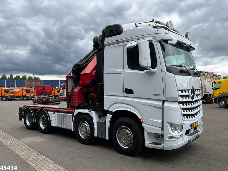 Mercedes-Benz Arocs 3251 8x4 Euro 6 Retarder HMF 85 Tonmeter laadkraan Fly-Jib - Trattore stradale: foto 4 Mercedes-Benz Arocs 3251 8x4 Euro 6 Retarder HMF 85 Tonmeter laadkraan Fly-Jib - Trattore stradale: foto 4