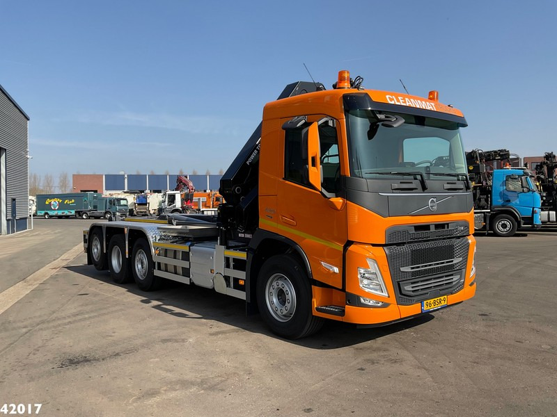 Volvo FM 420 8x2 HMF 28 Tonmeter laadkraan - Autocarro scarrabile, Camion con gru: foto 5 Volvo FM 420 8x2 HMF 28 Tonmeter laadkraan - Autocarro scarrabile, Camion con gru: foto 5