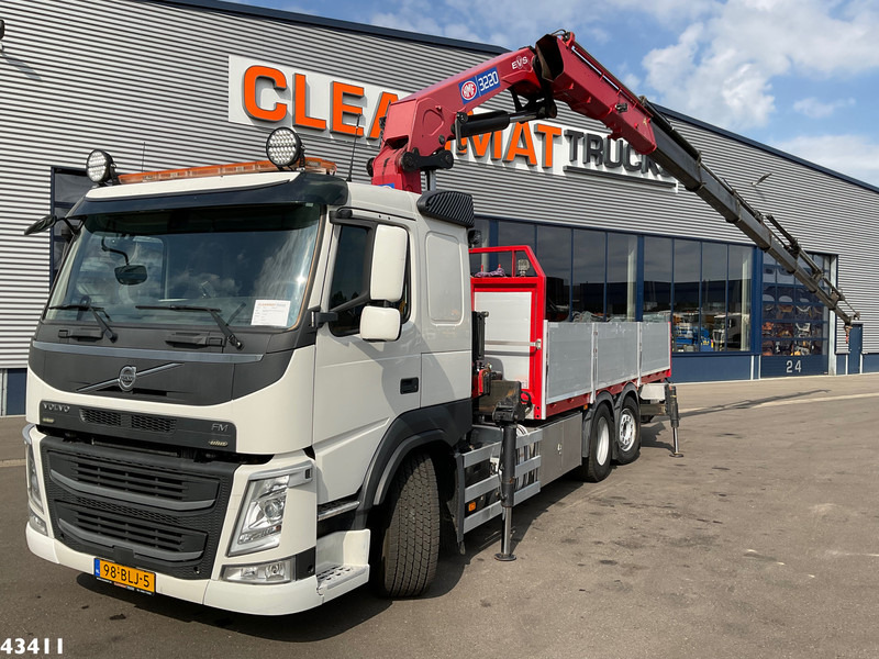 Volvo FM 500 Euro 6 HMF 32 Tonmeter laadkraan Just 166.643 km! - Camion con gru: foto 1 Volvo FM 500 Euro 6 HMF 32 Tonmeter laadkraan Just 166.643 km! - Camion con gru: foto 1