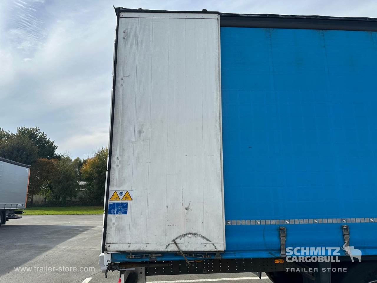 SCHMITZ Curtainsider Standard - Semirimorchio centinato: foto 4 SCHMITZ Curtainsider Standard - Semirimorchio centinato: foto 4