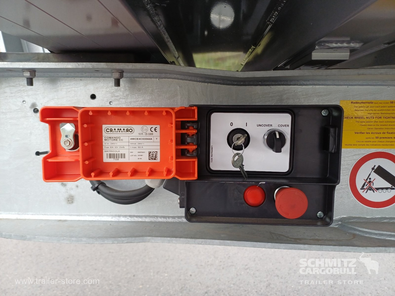 SCHMITZ Auflieger Kipper Alukastenmulde 29m³ - Semirimorchio ribaltabile: foto 2 SCHMITZ Auflieger Kipper Alukastenmulde 29m³ - Semirimorchio ribaltabile: foto 2