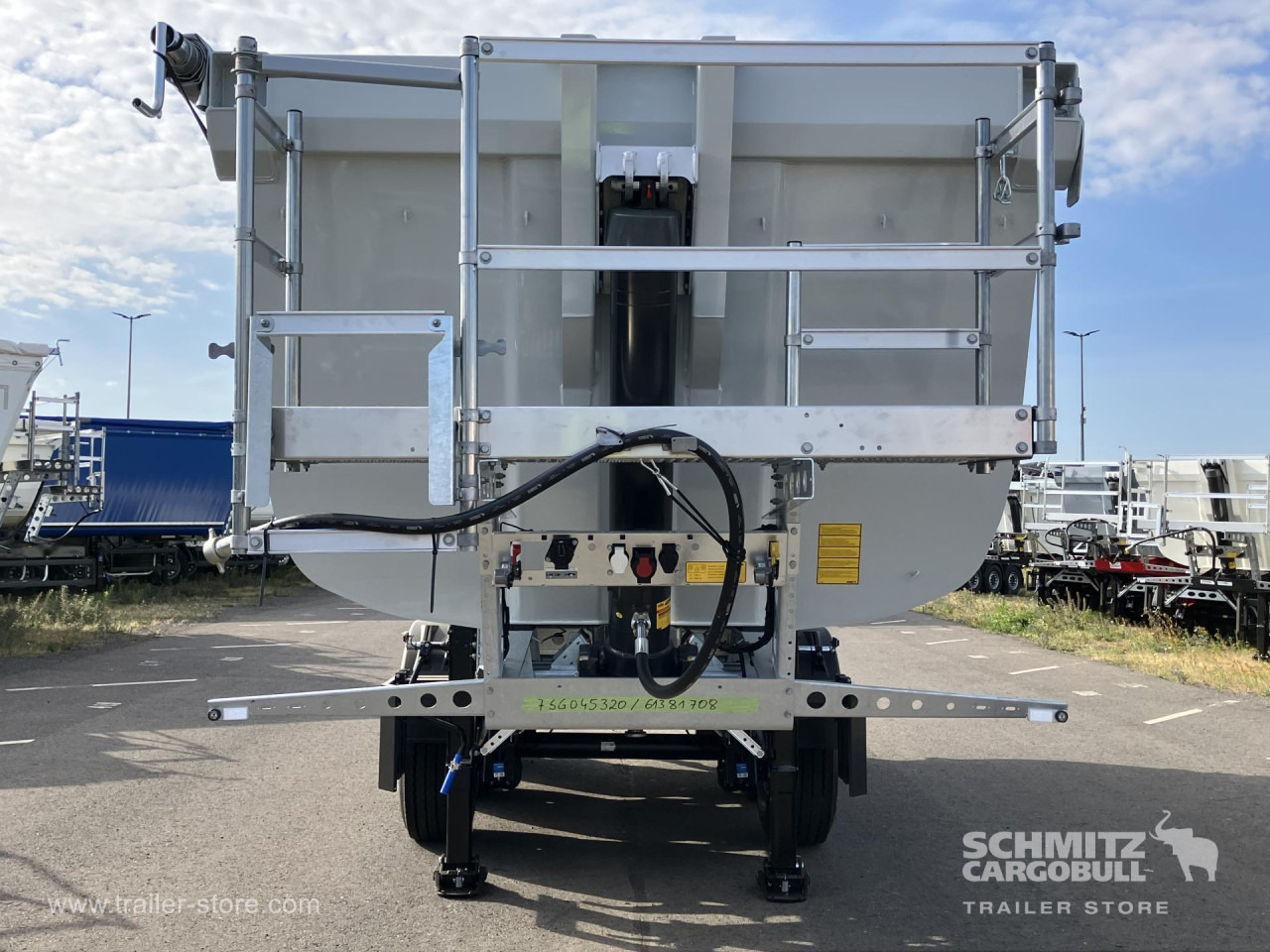 SCHMITZ Auflieger Kipper Stahlrundmulde 29m³ - Semirimorchio ribaltabile: foto 4 SCHMITZ Auflieger Kipper Stahlrundmulde 29m³ - Semirimorchio ribaltabile: foto 4