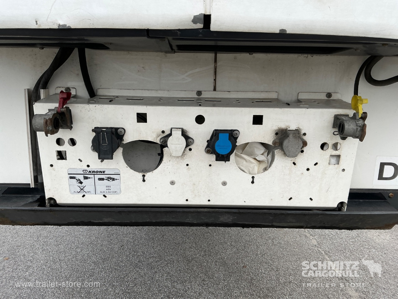 KRONE Reefer Standard - Semirimorchio cella isotermica: foto 4 KRONE Reefer Standard - Semirimorchio cella isotermica: foto 4