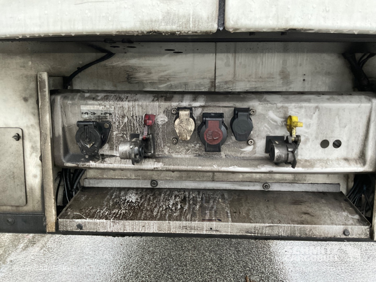 SCHMITZ Reefer Multitemp Double deck - Semirimorchio cella isotermica: foto 5 SCHMITZ Reefer Multitemp Double deck - Semirimorchio cella isotermica: foto 5