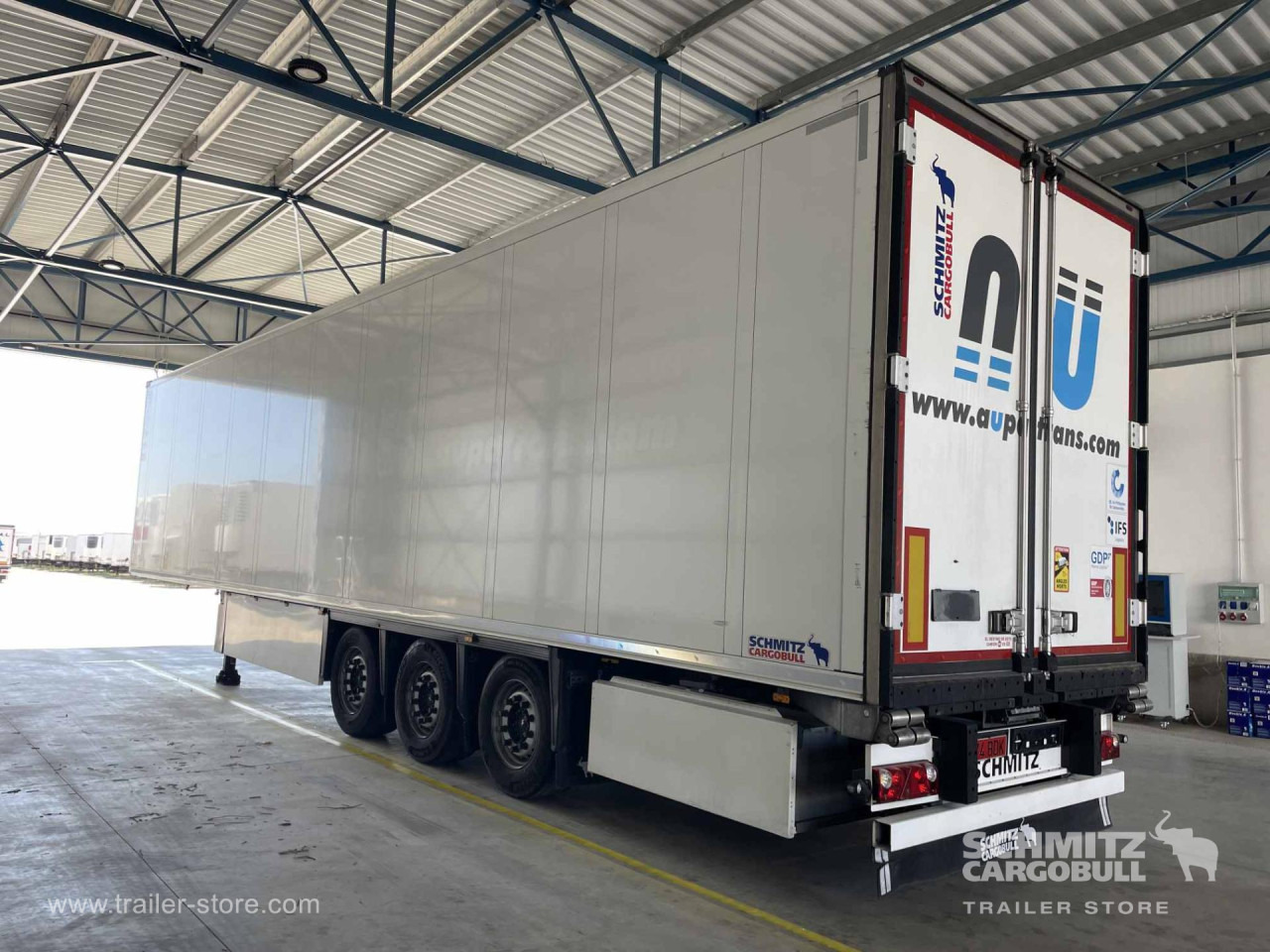 SCHMITZ Semiremolque Frigo Standard - Semirimorchio cella isotermica: foto 4 SCHMITZ Semiremolque Frigo Standard - Semirimorchio cella isotermica: foto 4