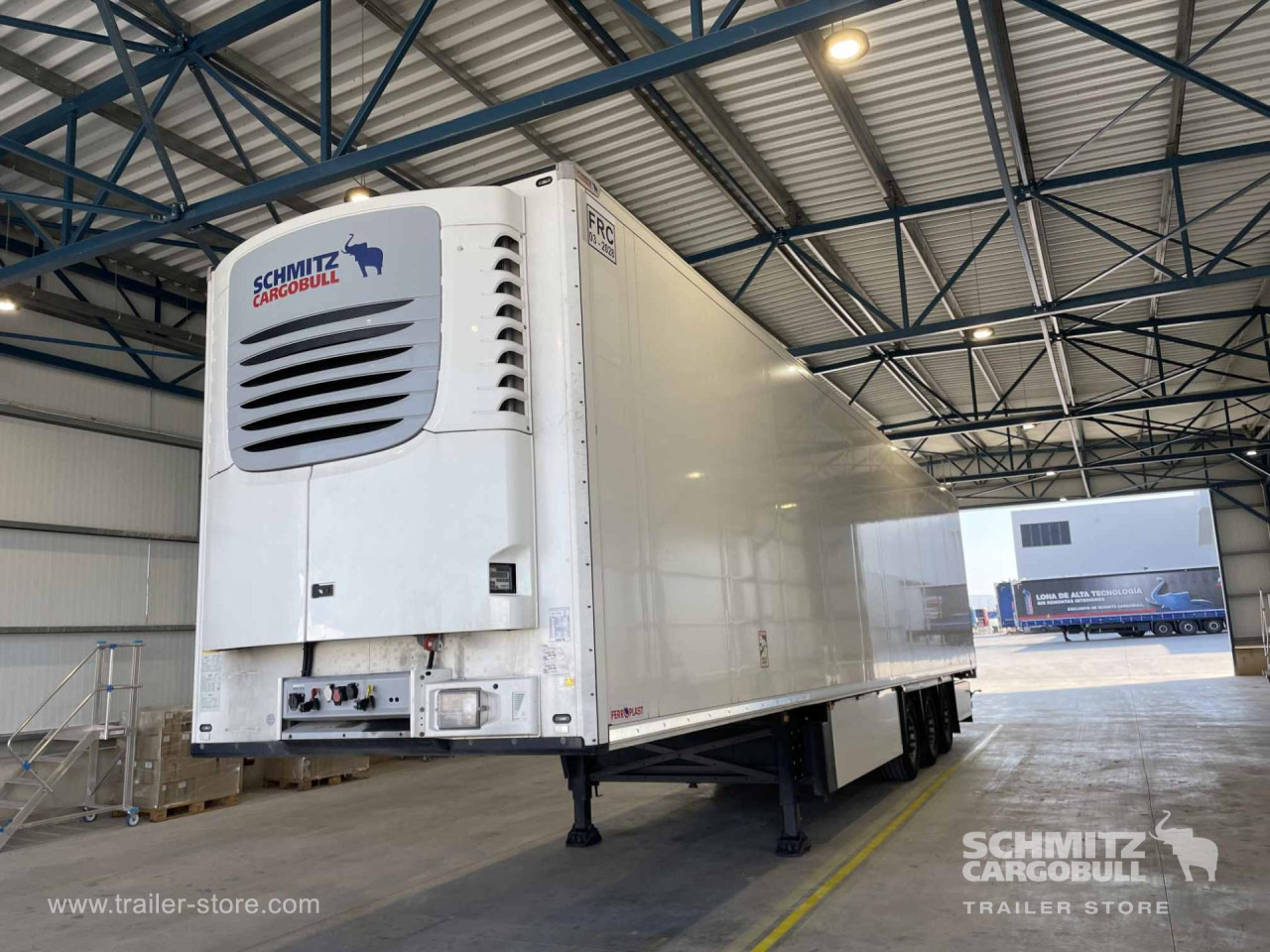 Leasing di SCHMITZ Semiremolque Frigo Standard SCHMITZ Semiremolque Frigo Standard: foto 8 Leasing di SCHMITZ Semiremolque Frigo Standard SCHMITZ Semiremolque Frigo Standard: foto 8