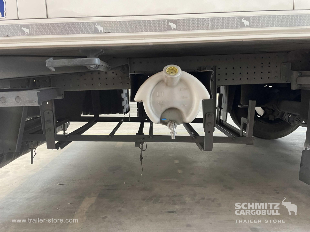 SCHMITZ Semiremolque Frigo Standard - Semirimorchio cella isotermica: foto 2 SCHMITZ Semiremolque Frigo Standard - Semirimorchio cella isotermica: foto 2