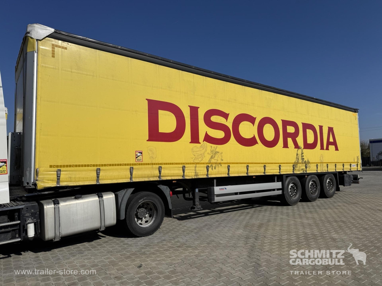 SCHMITZ Curtainsider Standard - Semirimorchio centinato: foto 1 SCHMITZ Curtainsider Standard - Semirimorchio centinato: foto 1
