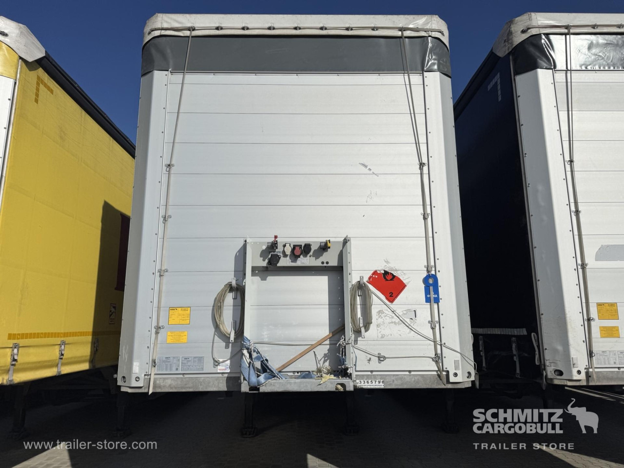 SCHMITZ Curtainsider Standard - Semirimorchio centinato: foto 4 SCHMITZ Curtainsider Standard - Semirimorchio centinato: foto 4