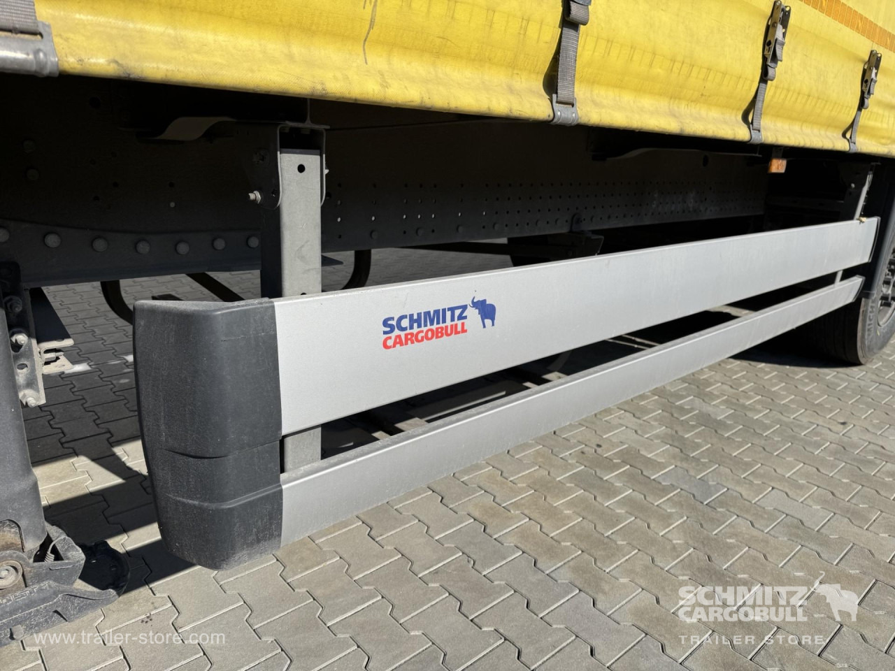 SCHMITZ Curtainsider Standard - Semirimorchio centinato: foto 3 SCHMITZ Curtainsider Standard - Semirimorchio centinato: foto 3