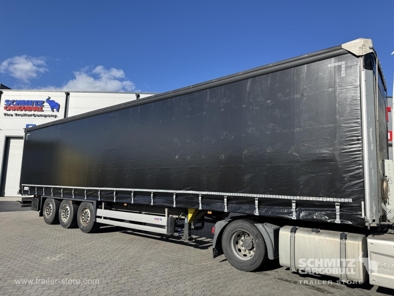 SCHMITZ Curtainsider Standard - Semirimorchio centinato: foto 1 SCHMITZ Curtainsider Standard - Semirimorchio centinato: foto 1