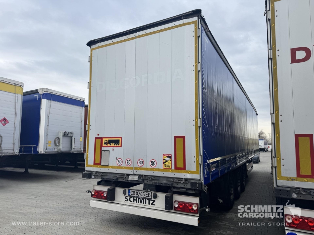 SCHMITZ Curtainsider Standard - Semirimorchio centinato: foto 5 SCHMITZ Curtainsider Standard - Semirimorchio centinato: foto 5