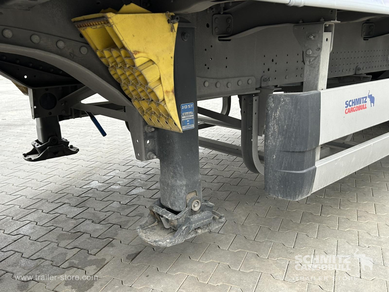 SCHMITZ Curtainsider Standard - Semirimorchio centinato: foto 3 SCHMITZ Curtainsider Standard - Semirimorchio centinato: foto 3