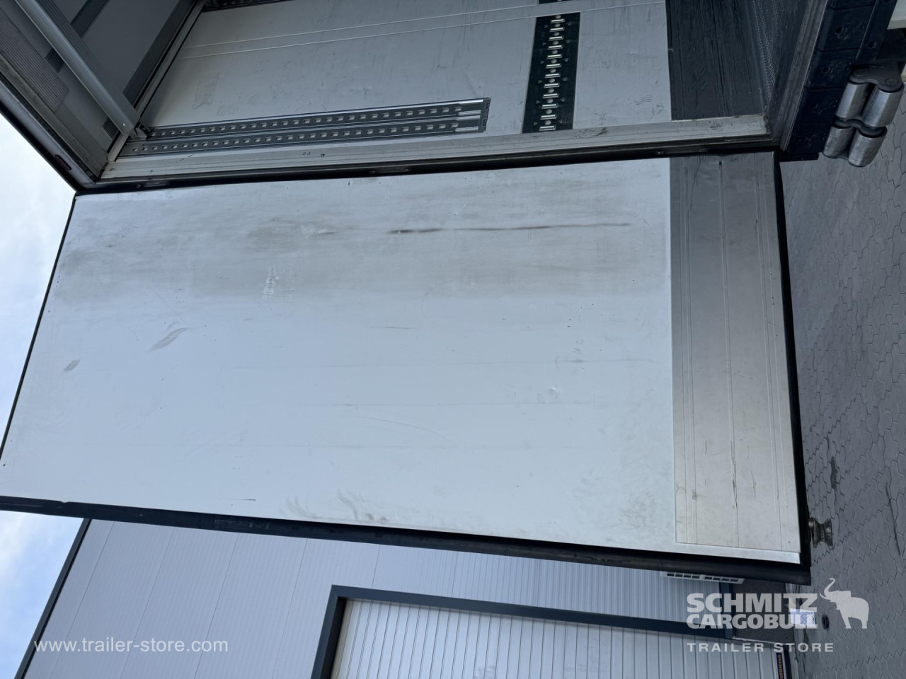 SCHMITZ Reefer Standard Double deck - Semirimorchio cella isotermica: foto 4 SCHMITZ Reefer Standard Double deck - Semirimorchio cella isotermica: foto 4
