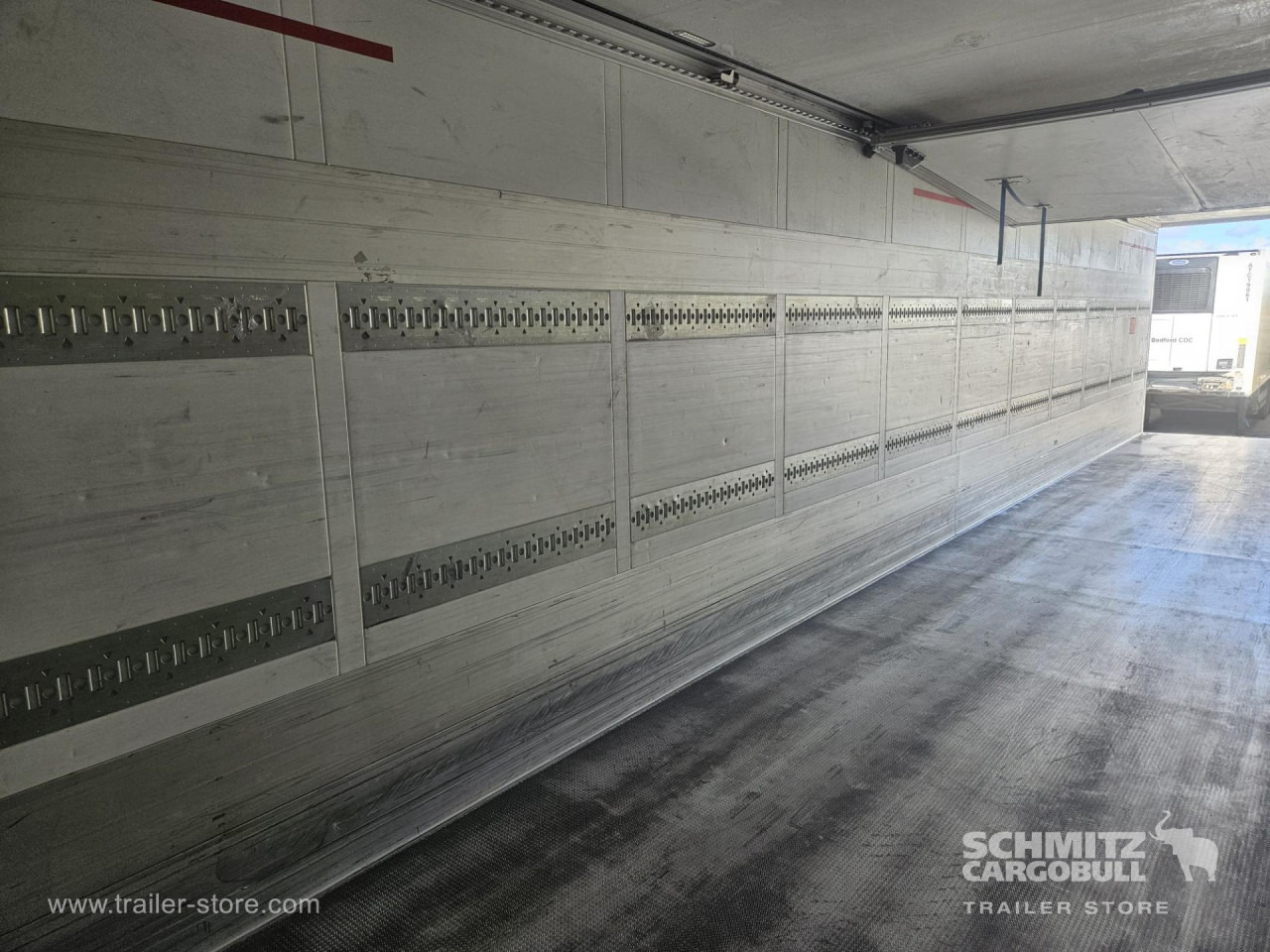 SCHMITZ Reefer Multitemp - Semirimorchio cella isotermica: foto 3 SCHMITZ Reefer Multitemp - Semirimorchio cella isotermica: foto 3
