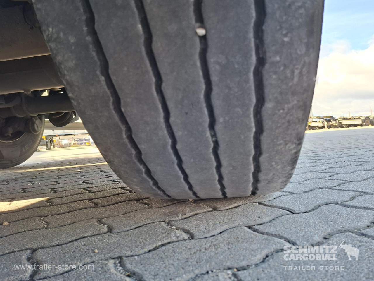 SCHMITZ Reefer Multitemp - Semirimorchio cella isotermica: foto 3 SCHMITZ Reefer Multitemp - Semirimorchio cella isotermica: foto 3