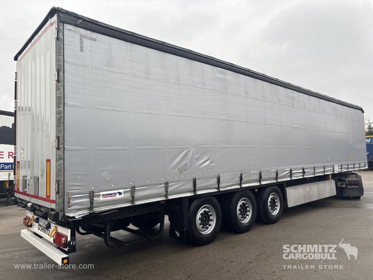 SCHMITZ Curtainsider Standard - Semirimorchio centinato: foto 1 SCHMITZ Curtainsider Standard - Semirimorchio centinato: foto 1