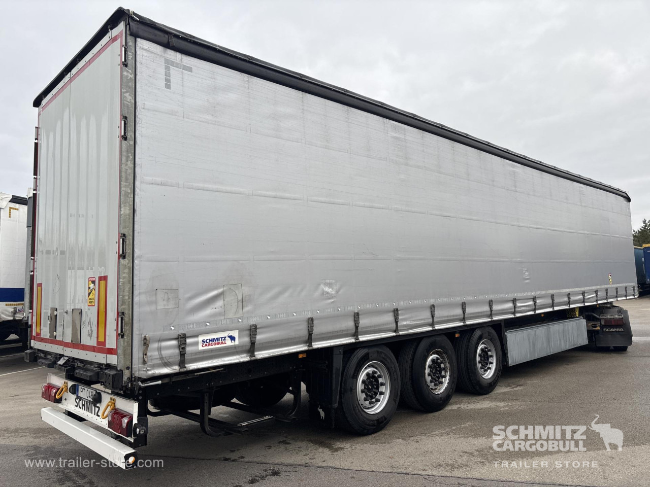 SCHMITZ Curtainsider Standard - Semirimorchio centinato: foto 1 SCHMITZ Curtainsider Standard - Semirimorchio centinato: foto 1
