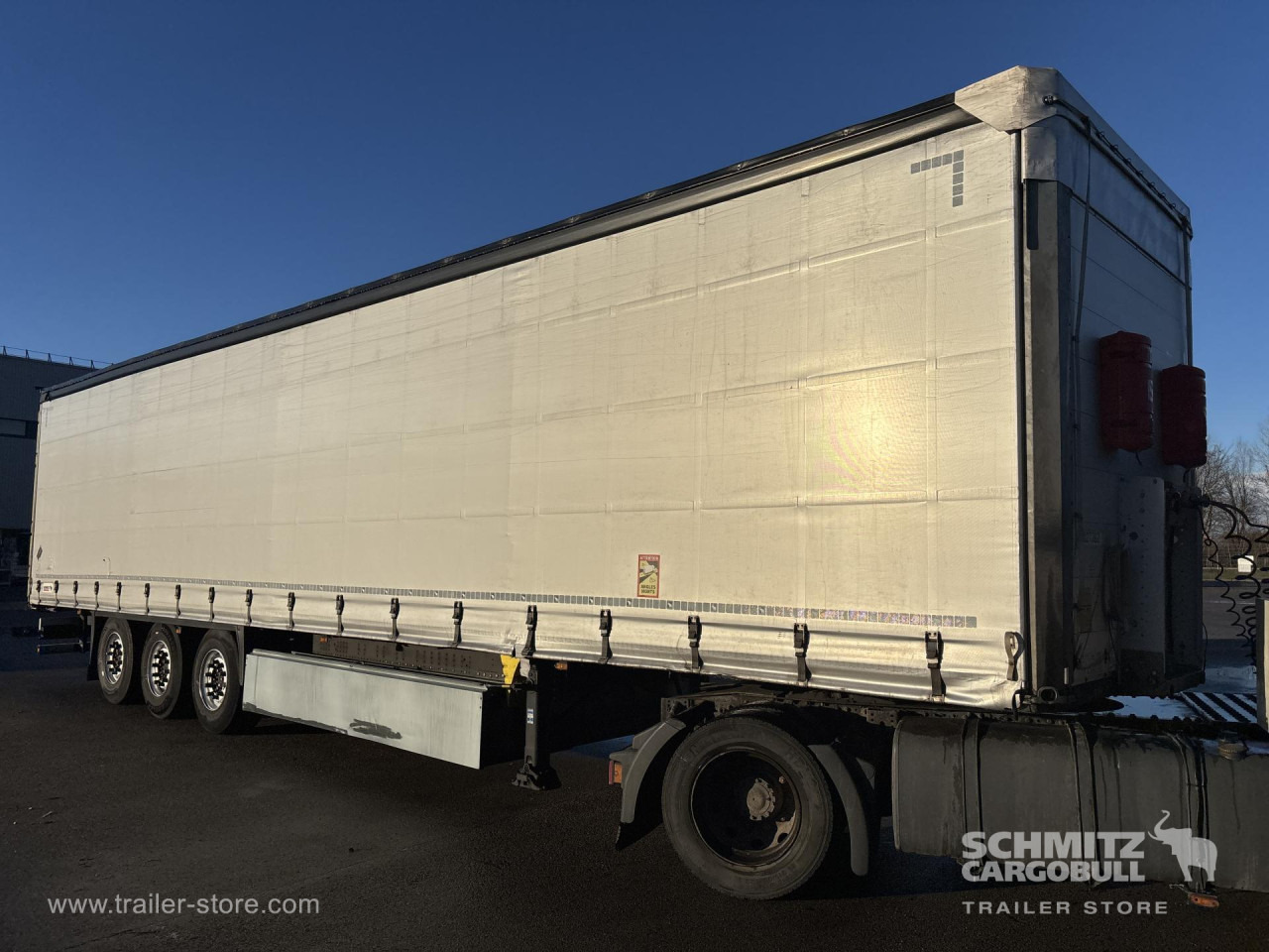 SCHMITZ Curtainsider Standard - Semirimorchio centinato: foto 5 SCHMITZ Curtainsider Standard - Semirimorchio centinato: foto 5