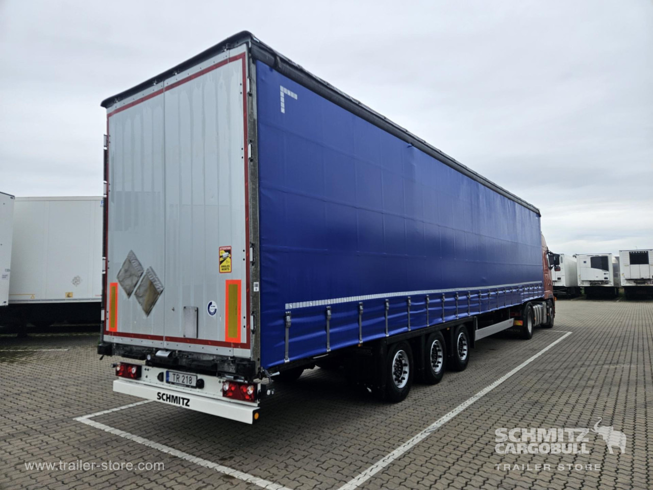 SCHMITZ Curtainsider Mega - Semirimorchio centinato: foto 1 SCHMITZ Curtainsider Mega - Semirimorchio centinato: foto 1
