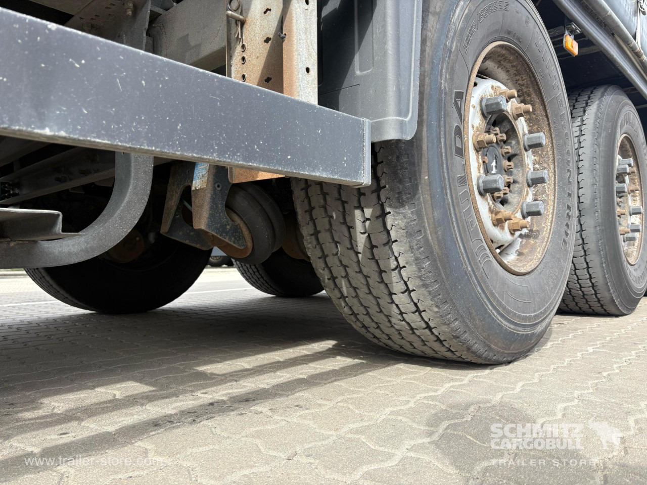 SCHMITZ Curtainsider Standard - Semirimorchio centinato: foto 5 SCHMITZ Curtainsider Standard - Semirimorchio centinato: foto 5