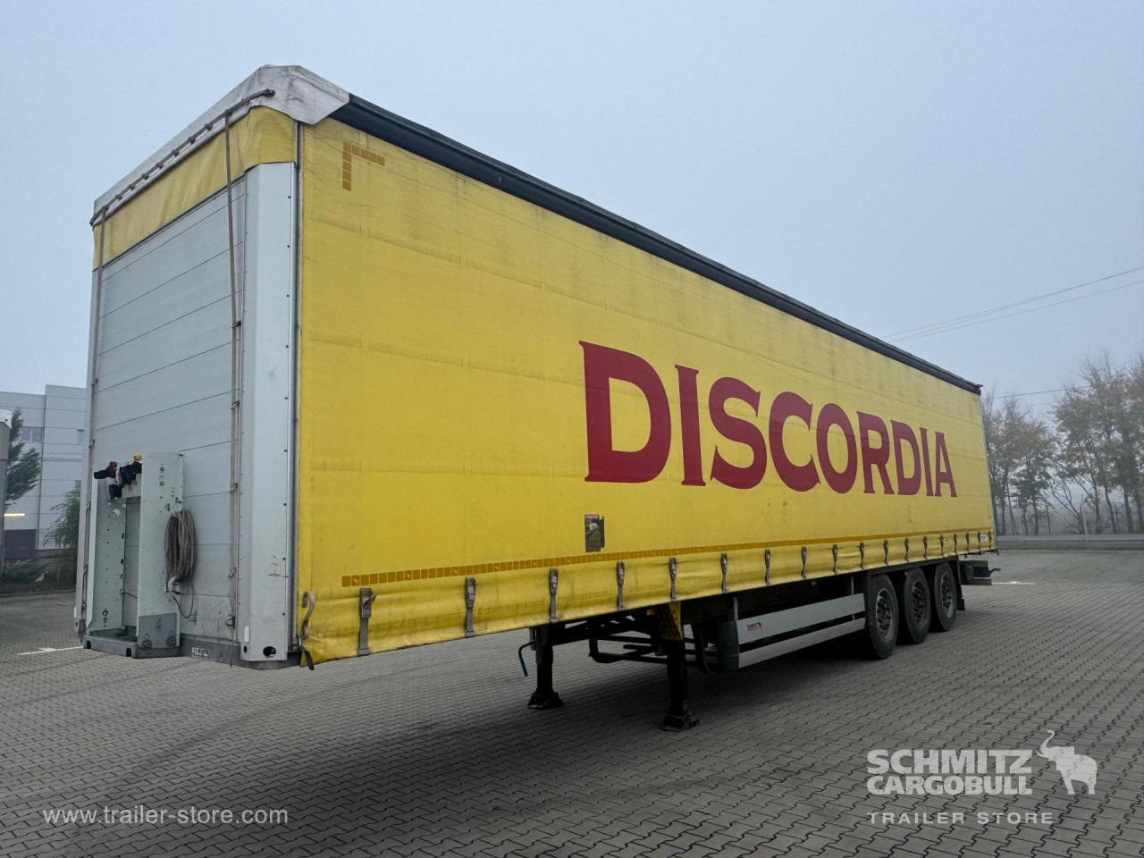 SCHMITZ Curtainsider Standard - Semirimorchio centinato: foto 4 SCHMITZ Curtainsider Standard - Semirimorchio centinato: foto 4