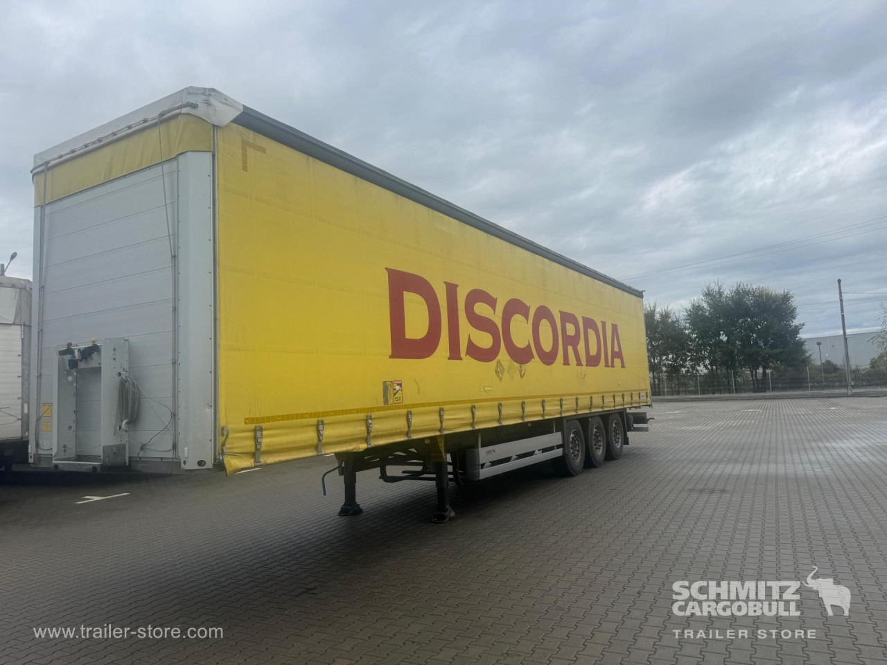 SCHMITZ Curtainsider Standard - Semirimorchio centinato: foto 4 SCHMITZ Curtainsider Standard - Semirimorchio centinato: foto 4