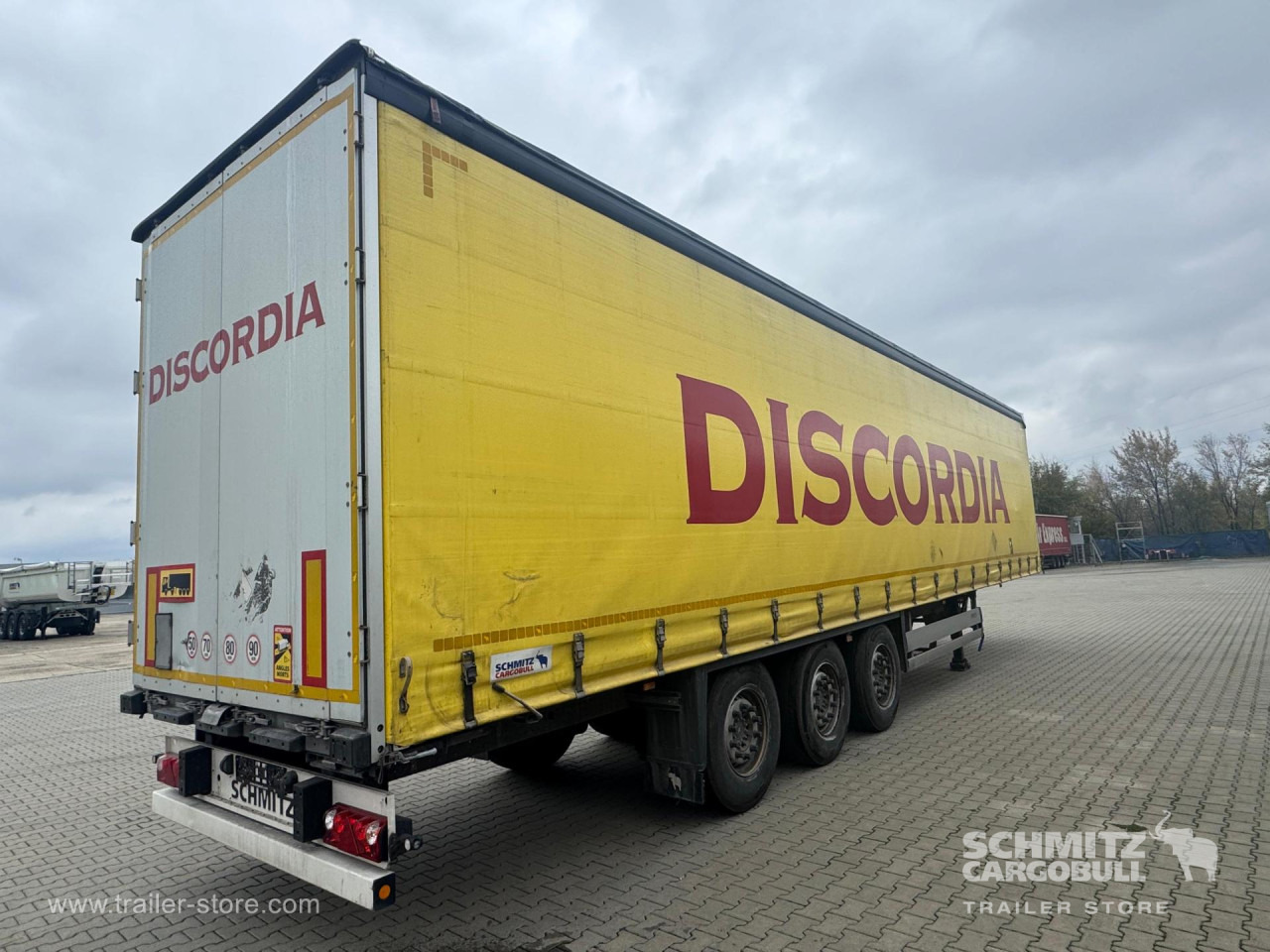 SCHMITZ Curtainsider Standard - Semirimorchio centinato: foto 5 SCHMITZ Curtainsider Standard - Semirimorchio centinato: foto 5