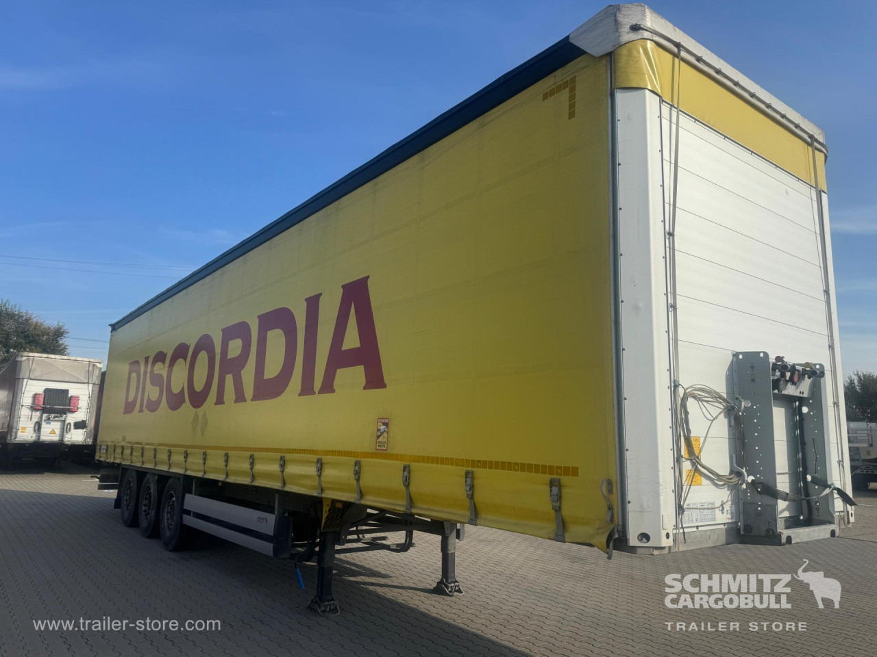 SCHMITZ Curtainsider Standard - Semirimorchio centinato: foto 4 SCHMITZ Curtainsider Standard - Semirimorchio centinato: foto 4