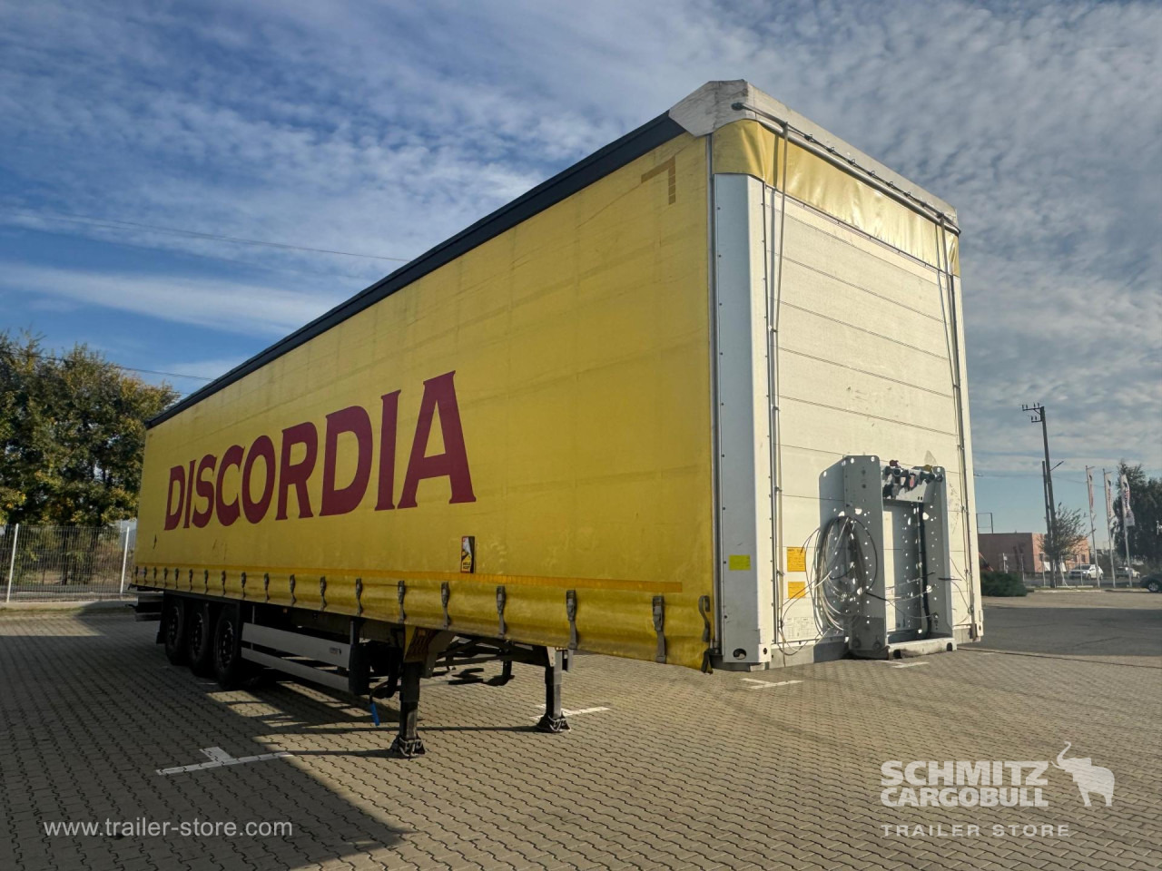SCHMITZ Curtainsider Standard - Semirimorchio centinato: foto 4 SCHMITZ Curtainsider Standard - Semirimorchio centinato: foto 4