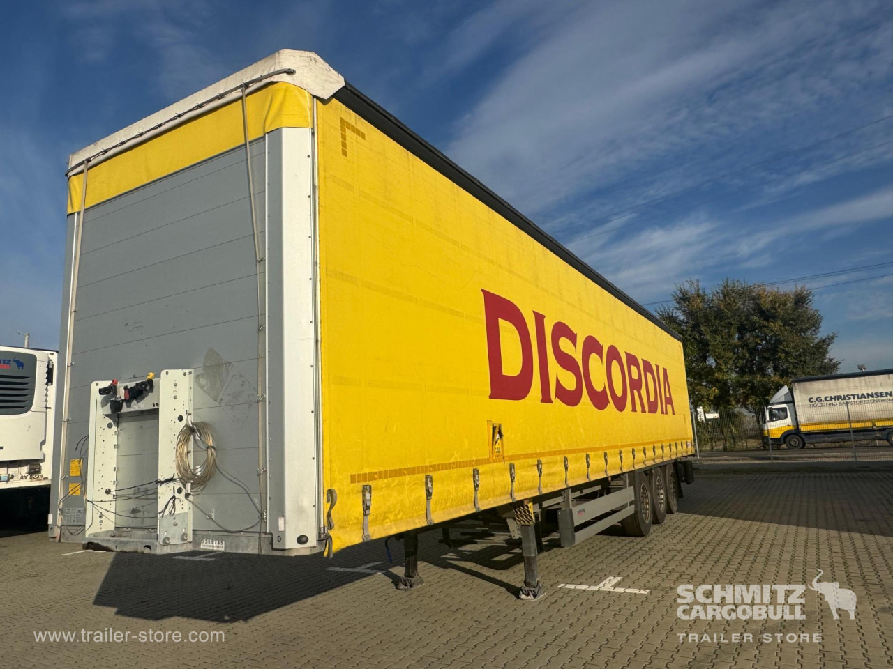 SCHMITZ Curtainsider Standard - Semirimorchio centinato: foto 1 SCHMITZ Curtainsider Standard - Semirimorchio centinato: foto 1