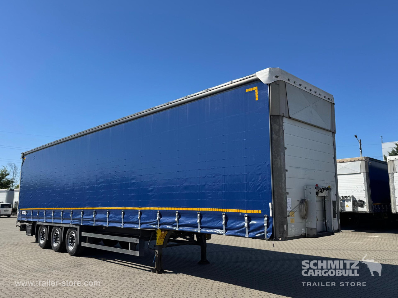 SCHMITZ Curtainsider Varios - Semirimorchio centinato: foto 1 SCHMITZ Curtainsider Varios - Semirimorchio centinato: foto 1