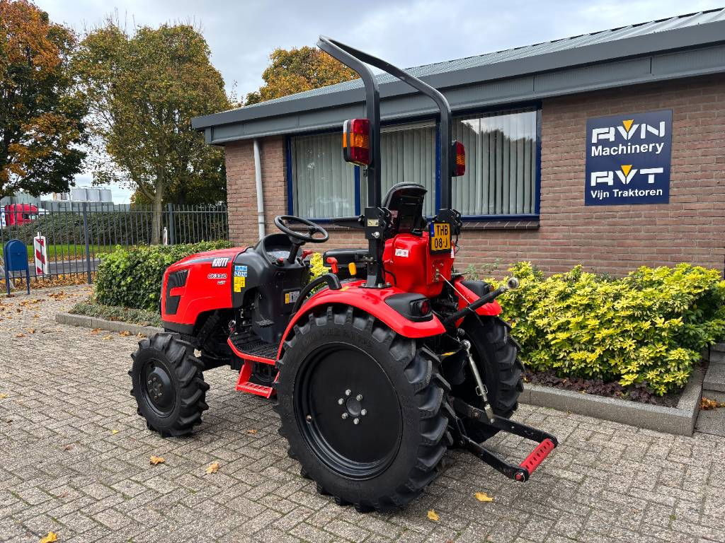 Kioti CK 3310 HST - Trattore piccolo: foto 3 Kioti CK 3310 HST - Trattore piccolo: foto 3