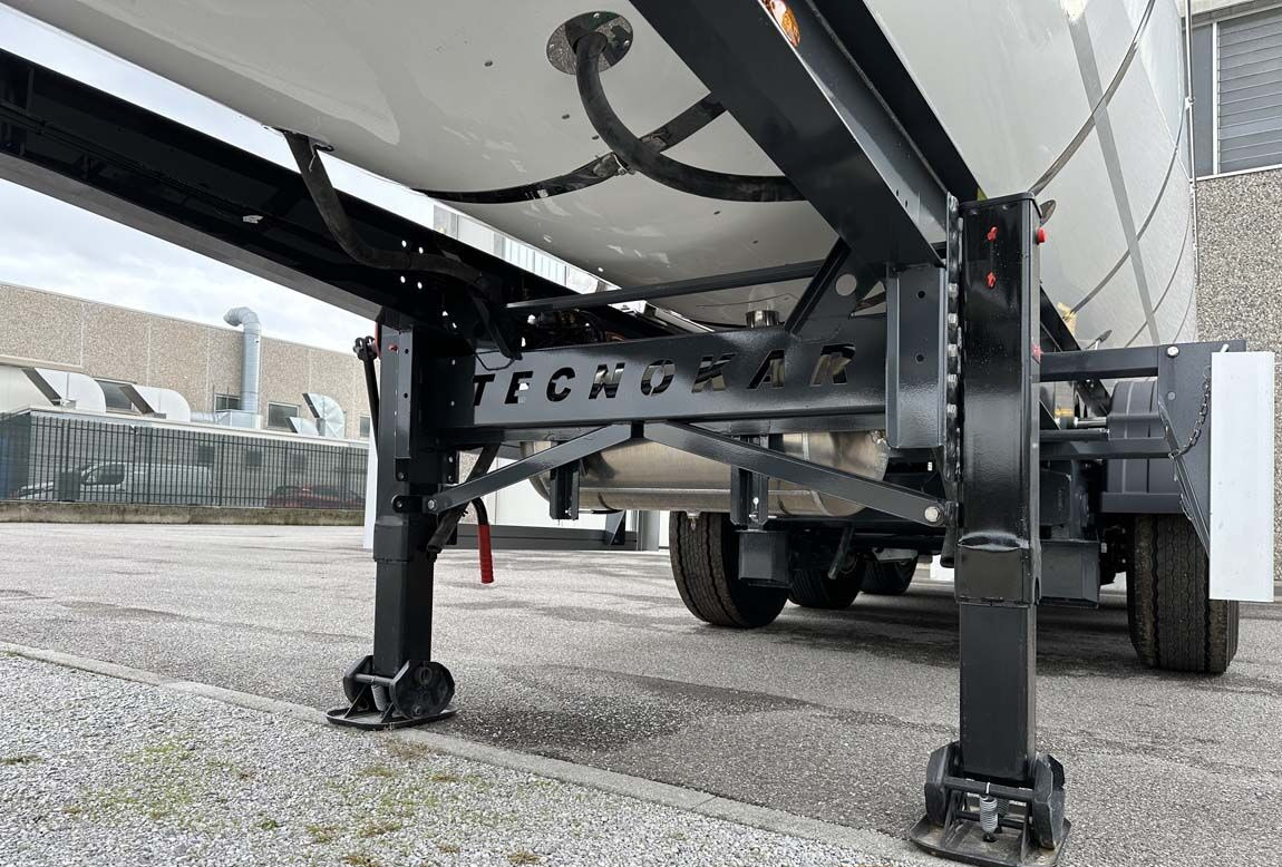 Semirimorchio cisterna per il trasporto di alimenti nuovo Bata CISTERNA SUPER LIGHT NUOVA: foto 12