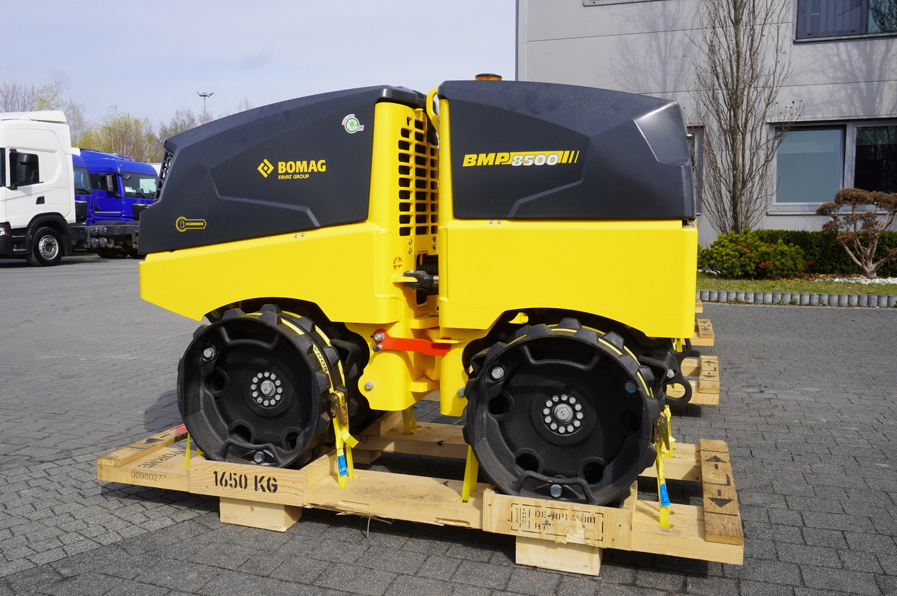 BOMAG BMP 8500 brand-new trench roller / Remote Control / 4 units - Rullo stradale: foto 5 BOMAG BMP 8500 brand-new trench roller / Remote Control / 4 units - Rullo stradale: foto 5