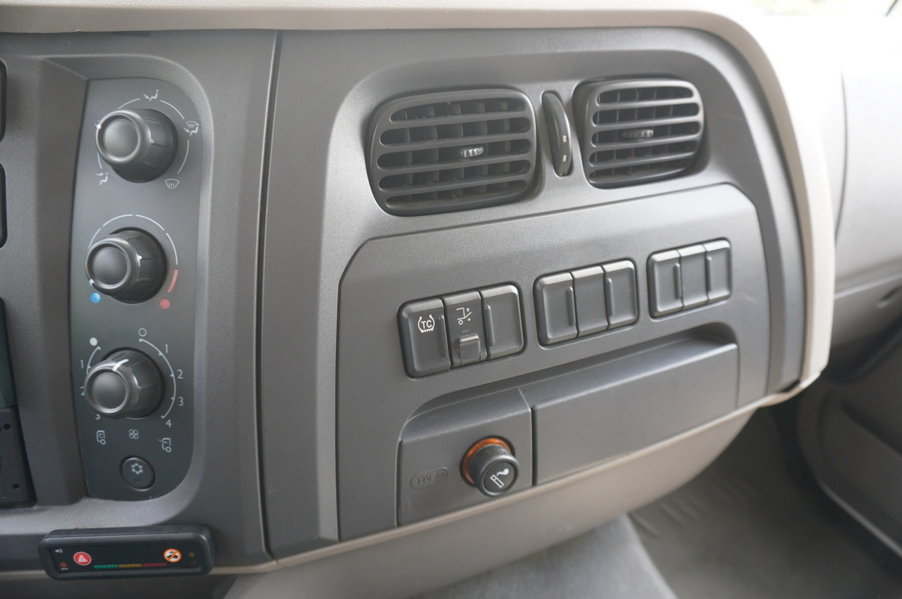 Autocarro frigorifero DAF LF 220 / Refrigerator 16 EPAL Multitemp / Carrier Supra 1150 MT / Palfinger 1500 kg: foto 20