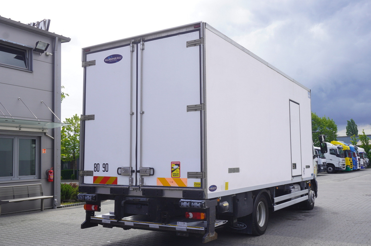 DAF LF 220 / Refrigerator 16 EPAL Multitemp / Carrier Supra 1150 MT / Palfinger 1500 kg - Autocarro frigorifero: foto 3 DAF LF 220 / Refrigerator 16 EPAL Multitemp / Carrier Supra 1150 MT / Palfinger 1500 kg - Autocarro frigorifero: foto 3