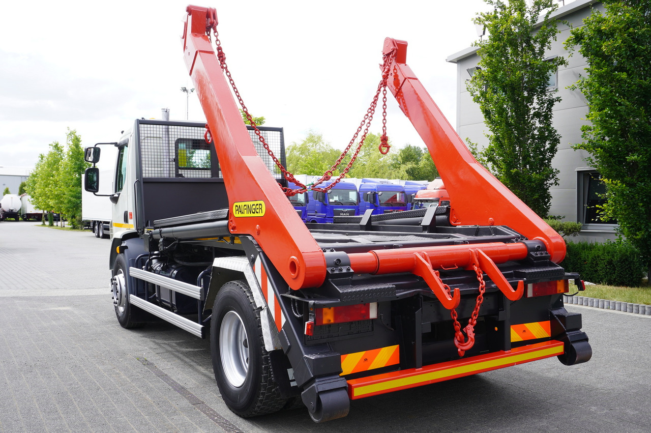 DAF LF 55.220 Skip loader GUIMA PALFINGER M14T - Autocarro multibenna: foto 4 DAF LF 55.220 Skip loader GUIMA PALFINGER M14T - Autocarro multibenna: foto 4